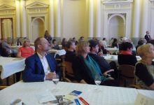 Publikum - uprostřed S. Dittrich, foto M. Hrabal